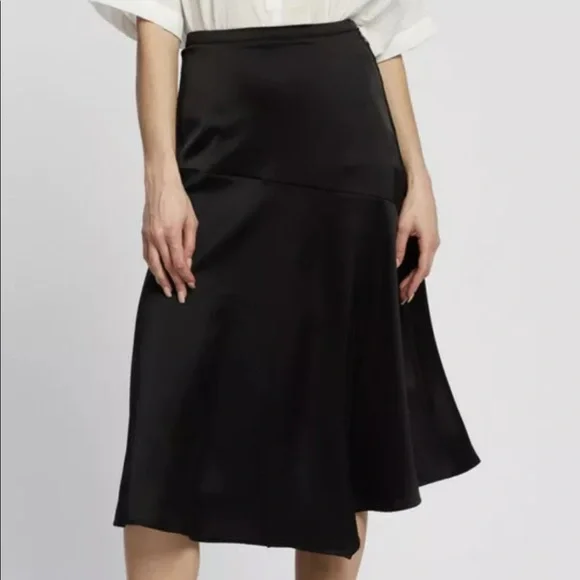 Spurr A Line Black Skirt, Size 12. In great used condition. - Picture 1 of 4